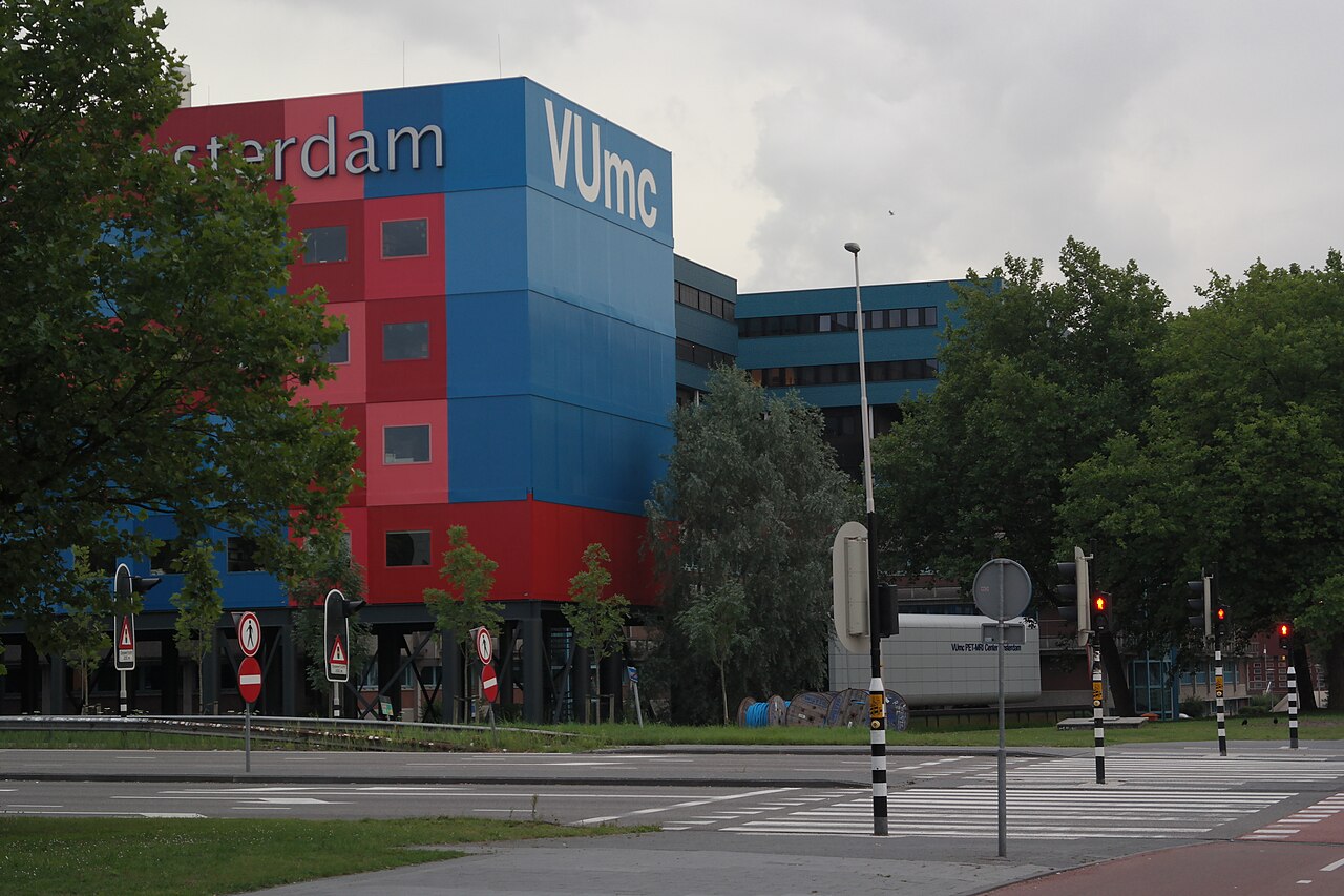 Ruim 4 op de 5 jongeren die naar het Amsterdam UMC werden verwezen, begonnen aan een medisch traject